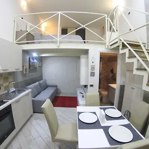 Brillantina House , Napoli Italia